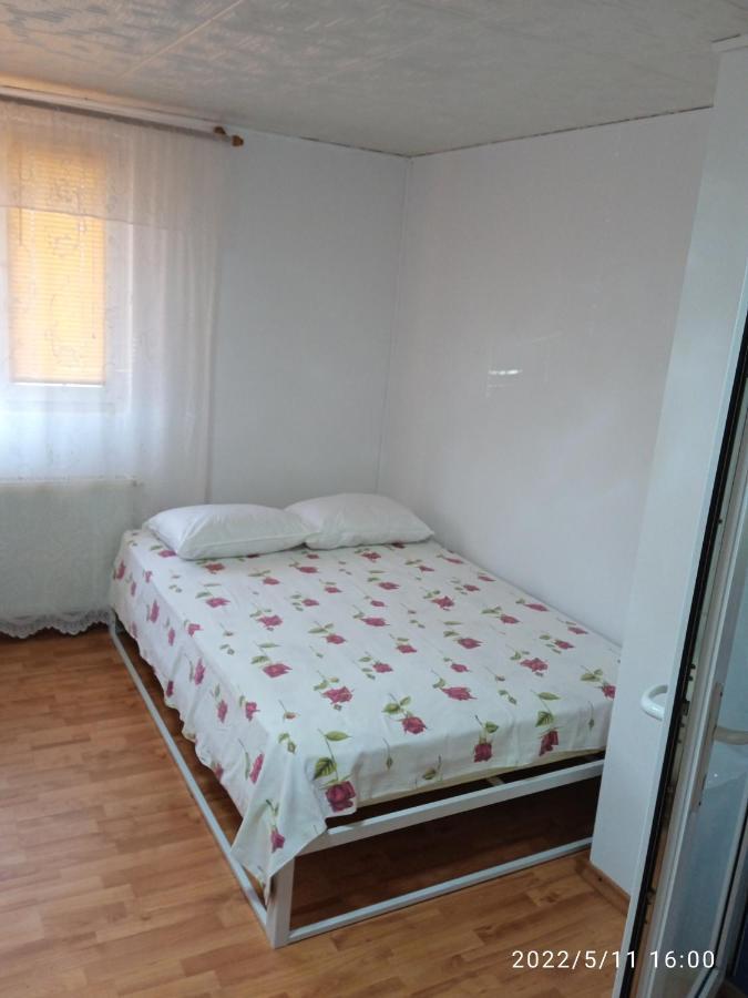 Central City House Tulcea Exterior photo